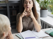 Medical speech therapist